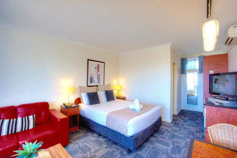 The Sandridge Motel - Accommodation NSW 9