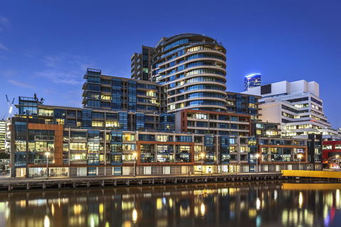 Waterfront Melbourne Apartments - Accommodation NSW 0