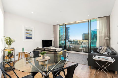 Waterfront Melbourne Apartments - Accommodation NSW 11