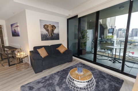 Waterfront Melbourne Apartments - Accommodation NSW 42