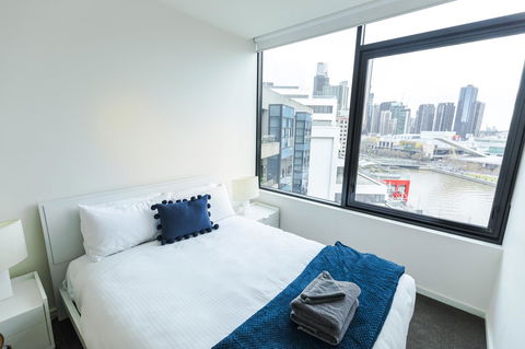Waterfront Melbourne Apartments - Accommodation NSW 28