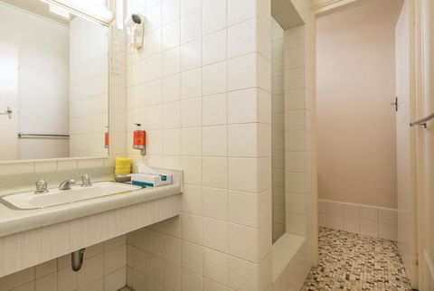 Bendigo Oval Motel - Accommodation NSW 16