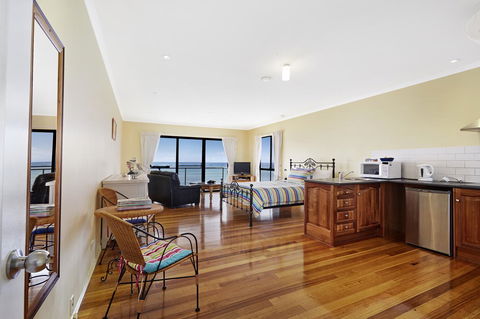 Clifftop Apartments Portland Vic - Accommodation NSW 2