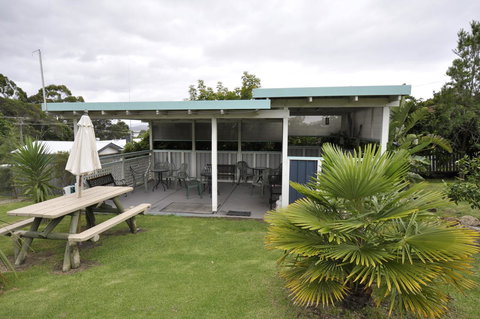 Ballymena Holiday Units - Accommodation NSW 1