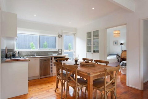 Capella Villa No. 4 - Stunning Luxury Decor Inside And Out - Accommodation NSW 6