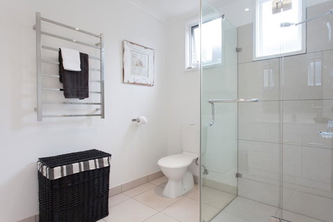 Capella Villa No. 4 - Stunning Luxury Decor Inside And Out - Accommodation NSW 11