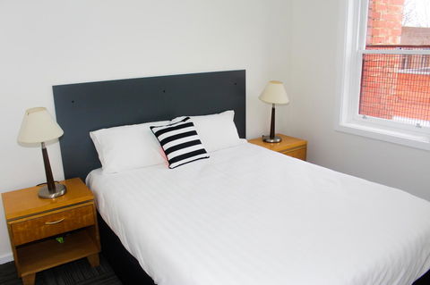 CROWN CENTRAL BUSINESS DISTRICT MOTEL - NO UNDER 18s - Accommodation NSW 44