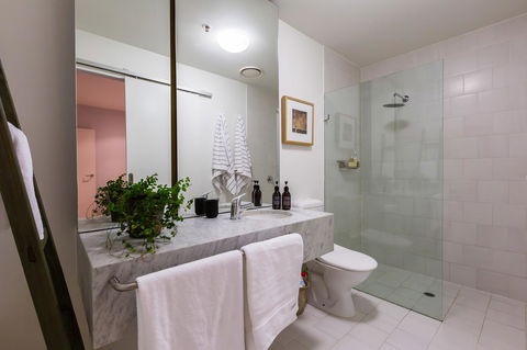 Auguste, Melbourne CBD Private Accommodation With Parking - Accommodation NSW 11