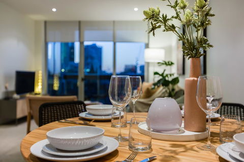 Auguste, Melbourne CBD Private Accommodation With Parking - Accommodation NSW 12