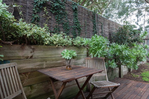 The Love Shack - Romantic Bungalow - Accommodation NSW 11