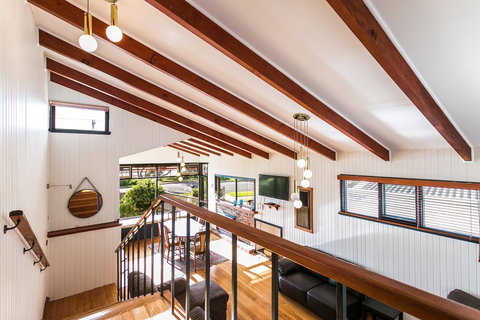 Beach Front Beauty - Ocean Front Views - Accommodation NSW 5