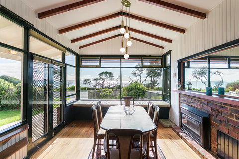 Beach Front Beauty - Ocean Front Views - Accommodation NSW 1