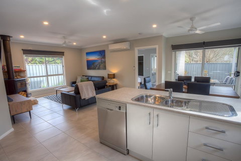 Luxury Abalina Cottages - Accommodation NSW 7