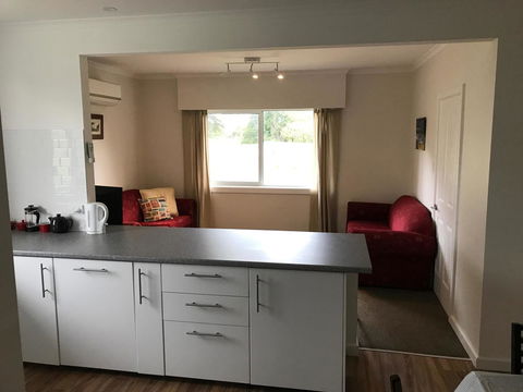 The Hill House - Accommodation NSW 4