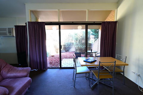 Executive Hideaway - Accommodation NSW 33