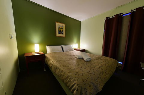 Executive Hideaway - Accommodation NSW 44