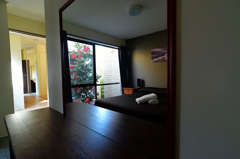Executive Hideaway - Accommodation NSW 19