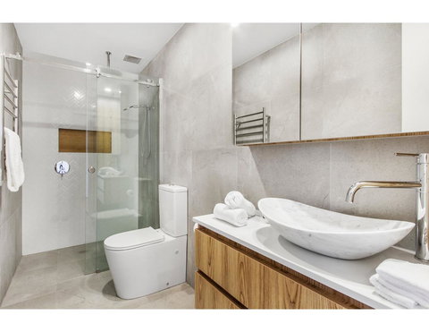 Boutique Apartment In Quiet, Sought-after Suburb - Accommodation NSW 14