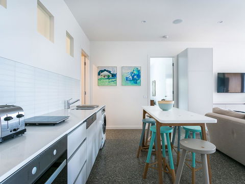 Lansdowne Villa - With Swimming Pool - Accommodation NSW 6