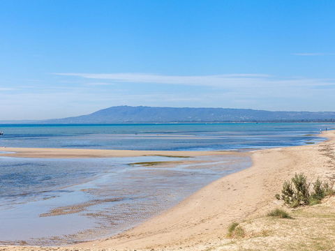 Lansdowne Villa - With Swimming Pool - Accommodation NSW 14