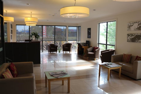 Bairnsdale International - Accommodation NSW 20