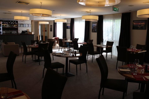 Bairnsdale International - Accommodation NSW 16