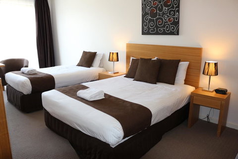 Bairnsdale International - Accommodation NSW 12