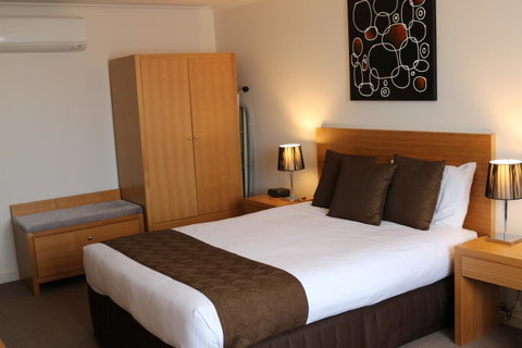 Bairnsdale International - Accommodation NSW 14