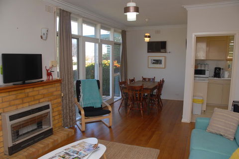 Green Grove - Accommodation NSW 10