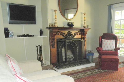 Fairbank House - Accommodation NSW 6