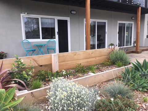 The Wheelhouse - 2BR Waterfront Apt In Town - Accommodation NSW 19