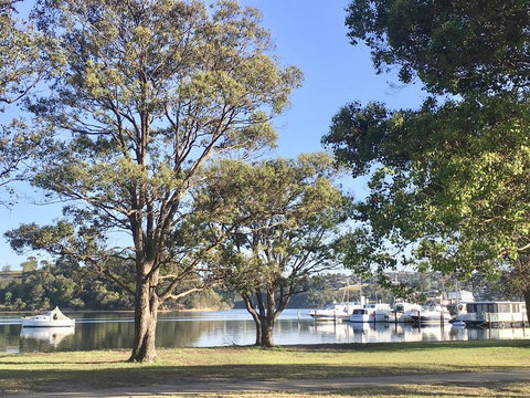 The Wheelhouse - 2BR Waterfront Apt In Town - Accommodation NSW 6