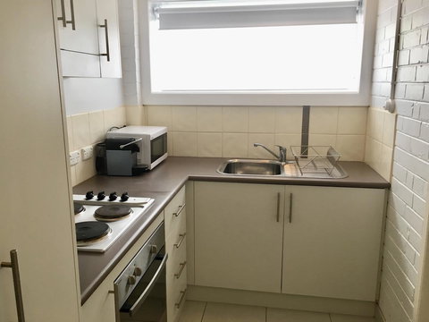 The Wheelhouse - 2BR Waterfront Apt In Town - Accommodation NSW 11