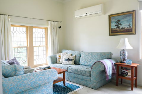 Miss Pym's Cottage - Accommodation NSW 41