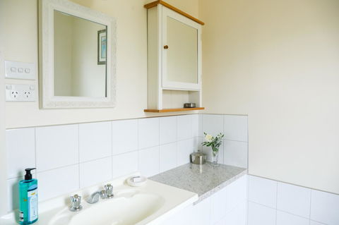Miss Pym's Cottage - Accommodation NSW 12