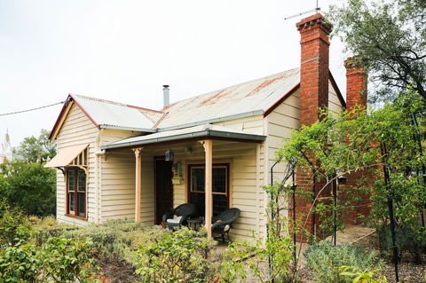 Miss Pym's Cottage - Accommodation NSW 2