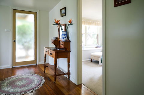 Miss Pym's Cottage - Accommodation NSW 8