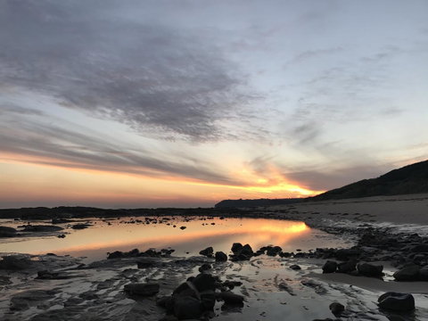 Stunning Waterfront Only 10 Minutes To Phillip Island - FREE EV UNIT 7kW For Electric Cars - Pet Friendly, Fireplace FREE WIFI Wine & Chocolates - Accommodation NSW 4