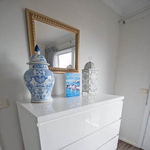 Stunning Waterfront Only 10 Minutes To Phillip Island - FREE EV UNIT 7kW For Electric Cars - Pet Friendly, Fireplace FREE WIFI Wine & Chocolates - Accommodation NSW 21