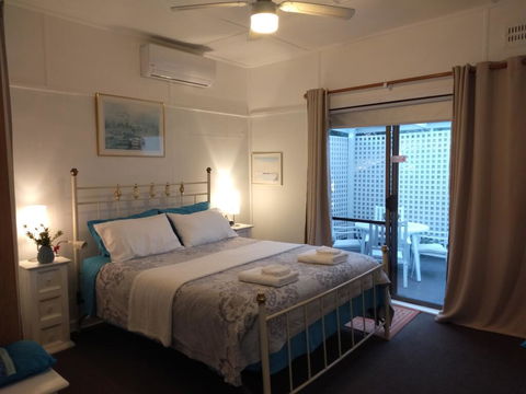 The Boathouse A 3 Bedroom House - Accommodation NSW 1