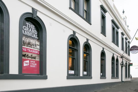 The Cally Hotel - Accommodation NSW 1