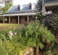 The Coach House on River and Park - Accommodation NSW