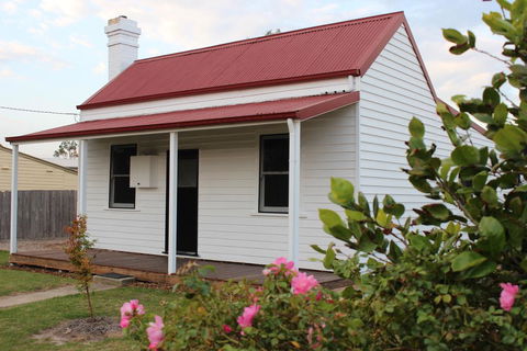 The Cottage - Accommodation NSW 3