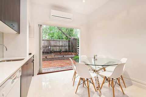 The Crofts - Accommodation NSW 2