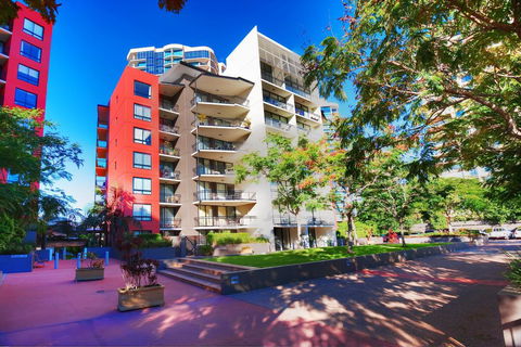 The Docks On Goodwin - Accommodation NSW 2