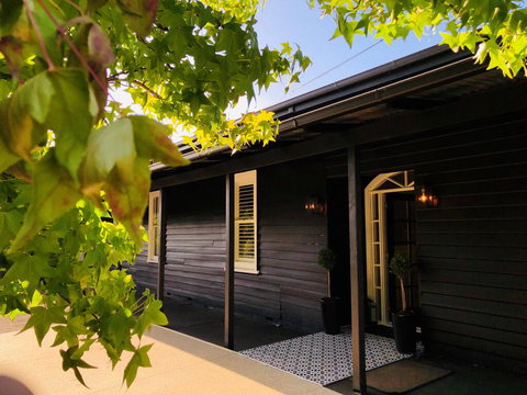 The Dudley Boutique Hotel - Accommodation NSW 1