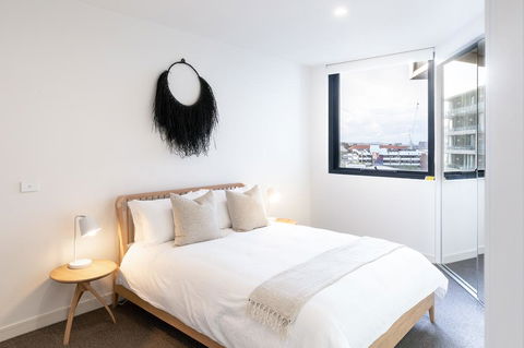 The Edge - Luxurious Waterfront Apartment - Accommodation NSW 3