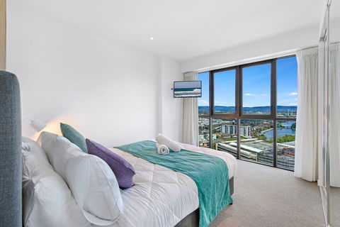 The Eureka Gold Coast Residence On Broadbeach - Accommodation NSW 1