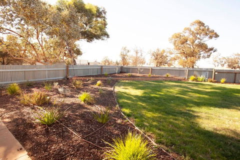 The Farmhouse. - Accommodation NSW 3