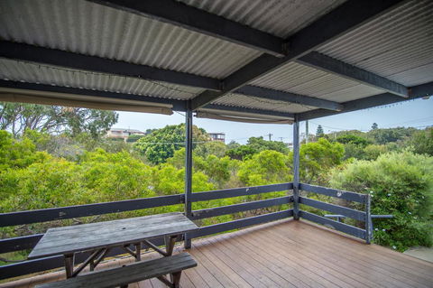 The Gee Beach House - Accommodation NSW 3